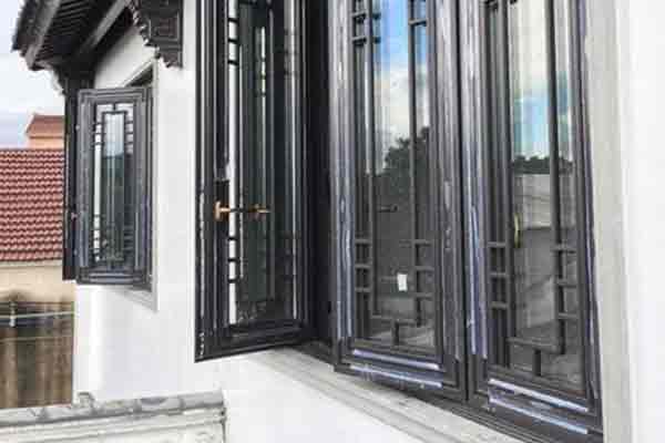 鋁合金仿古門(mén)窗圖片